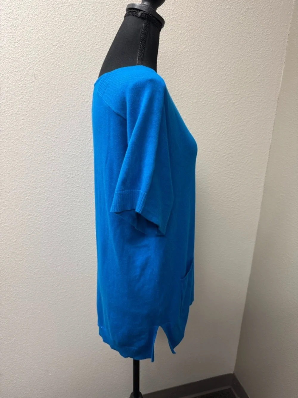 Chico's Teal V Neck Knit Top Short Sleeve Tunic Pockets Size 2 Soft Chic - Picture 7 of 11